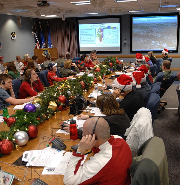 NORAD Santa Operations Center in 2007. (NORAD Public Affairs, Sgt. 1st Class Gail Braym)
