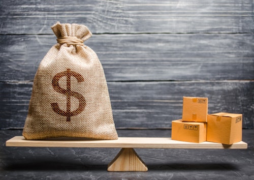 Two-Minute Take: America's Trade Deficit Record High