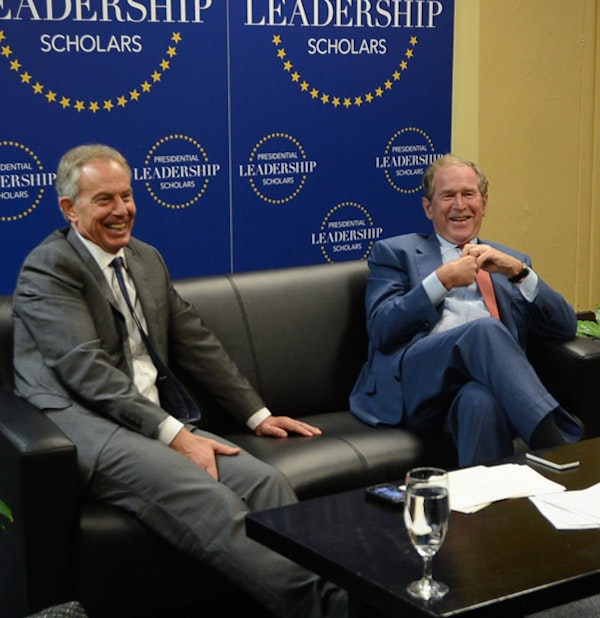 Prime Minister Tony Blair and President George W. Bush at Little Rock Central High School, July 14, 2016. (Grant Miller/George W. Bush Presidential Center)